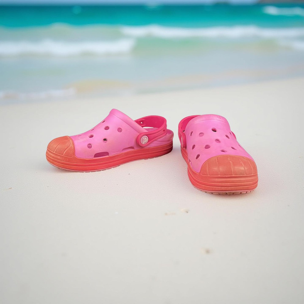 Crocs Bump It Clog Girls Pink Hot Pink Junior Size 2 Slip On Sandals